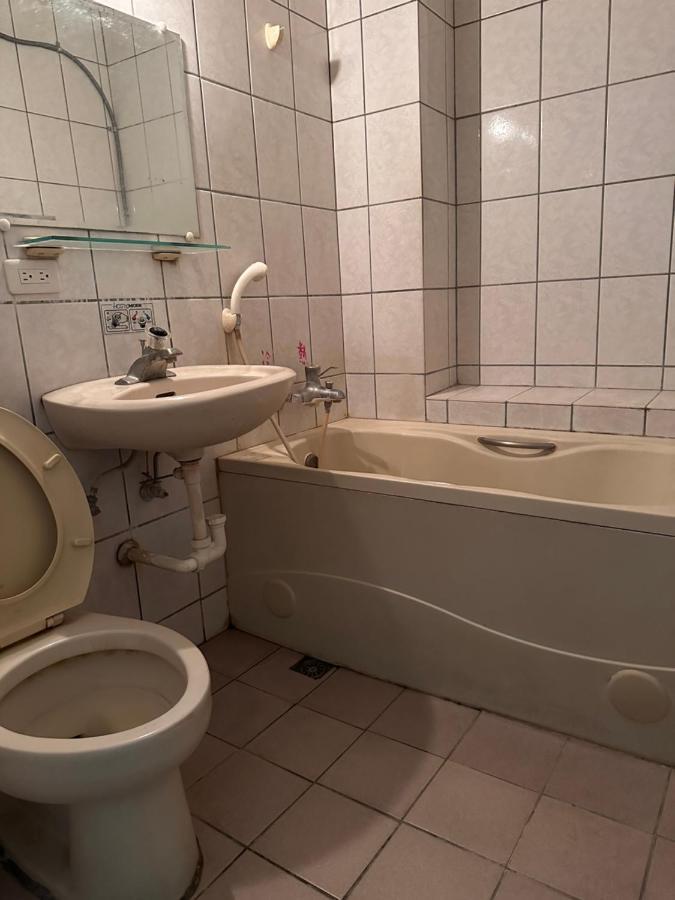 Hotel 丸松商旅 Miaoli Zewnętrze zdjęcie