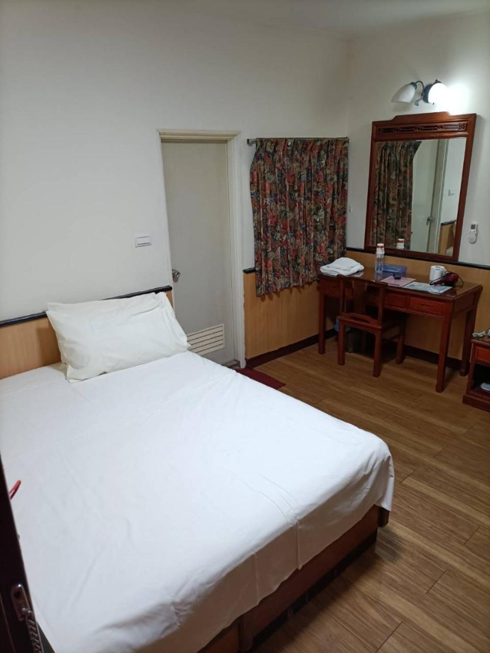 Hotel 丸松商旅 Miaoli Zewnętrze zdjęcie