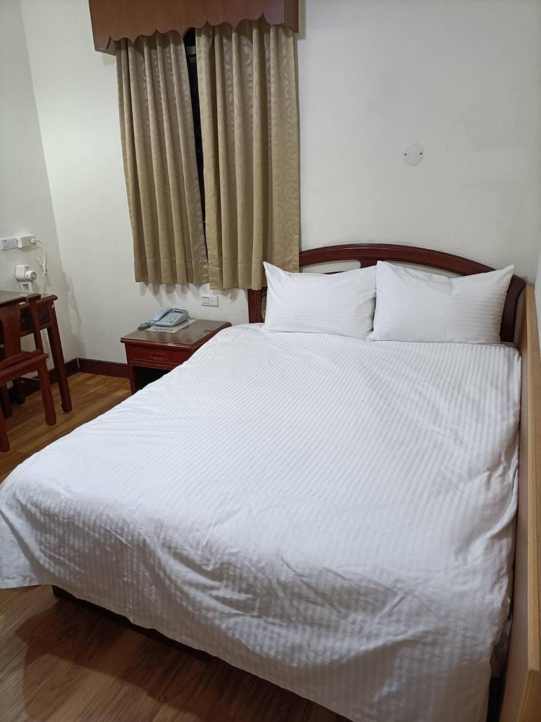 Hotel 丸松商旅 Miaoli Zewnętrze zdjęcie